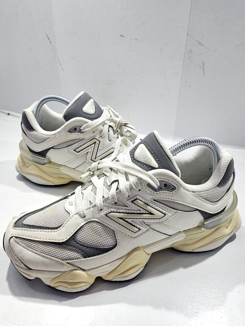 NEW BALANCE 9060 SEA SALT CASTLEROCK SNEAKERS WOMEN'S SIZE 5.5 - Picture 15 of 15